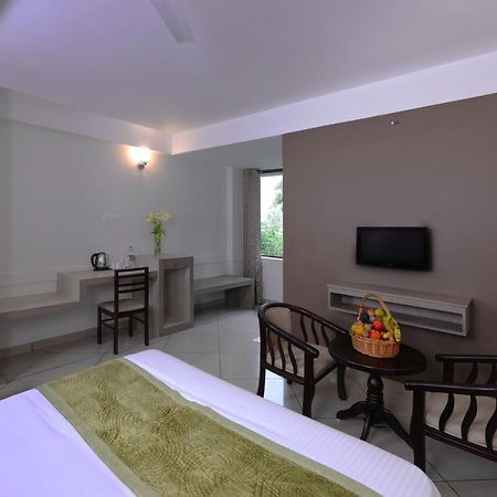 Hotel Tea Castle Munnar Zewnętrze zdjęcie