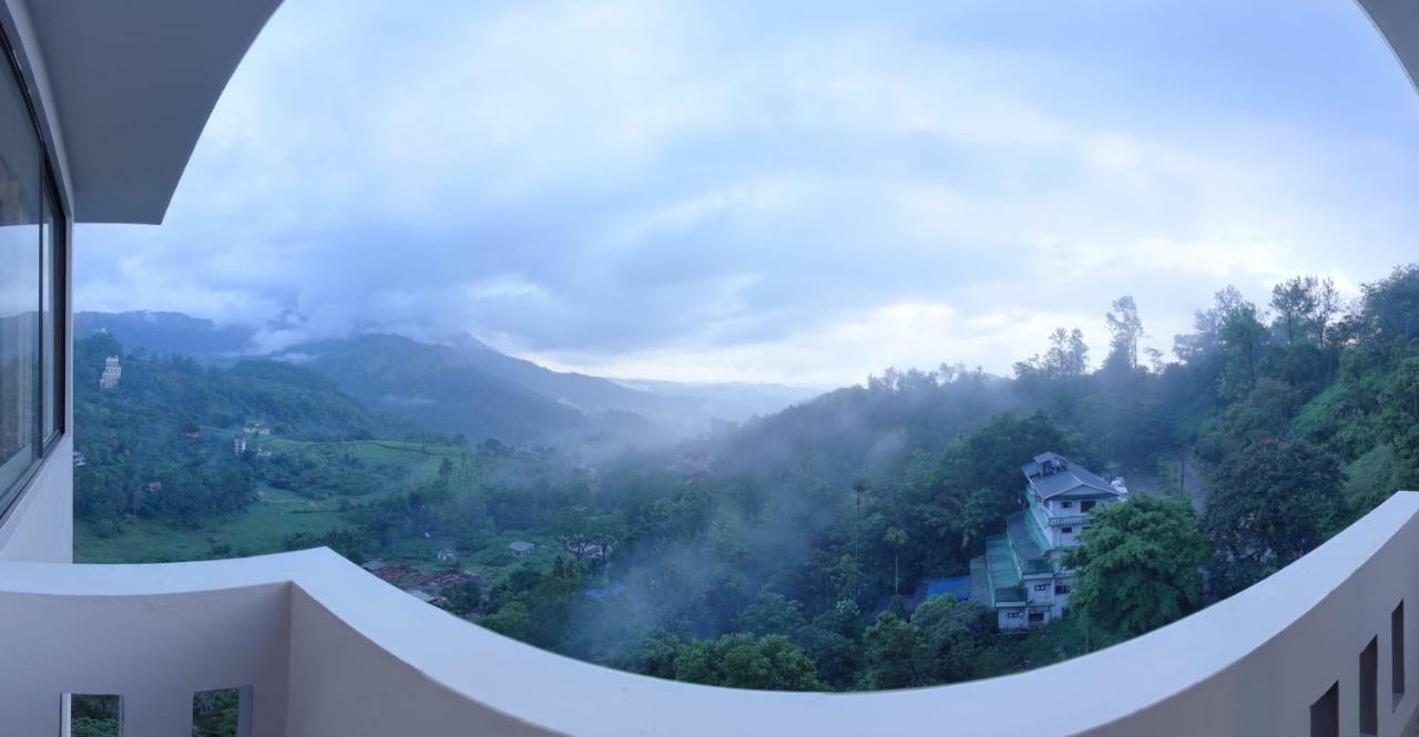 Hotel Tea Castle Munnar Zewnętrze zdjęcie