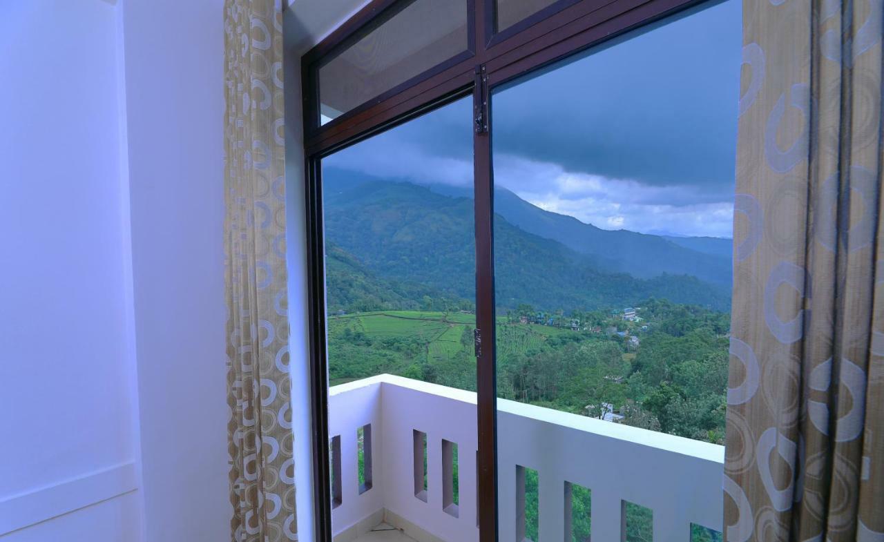 Hotel Tea Castle Munnar Zewnętrze zdjęcie
